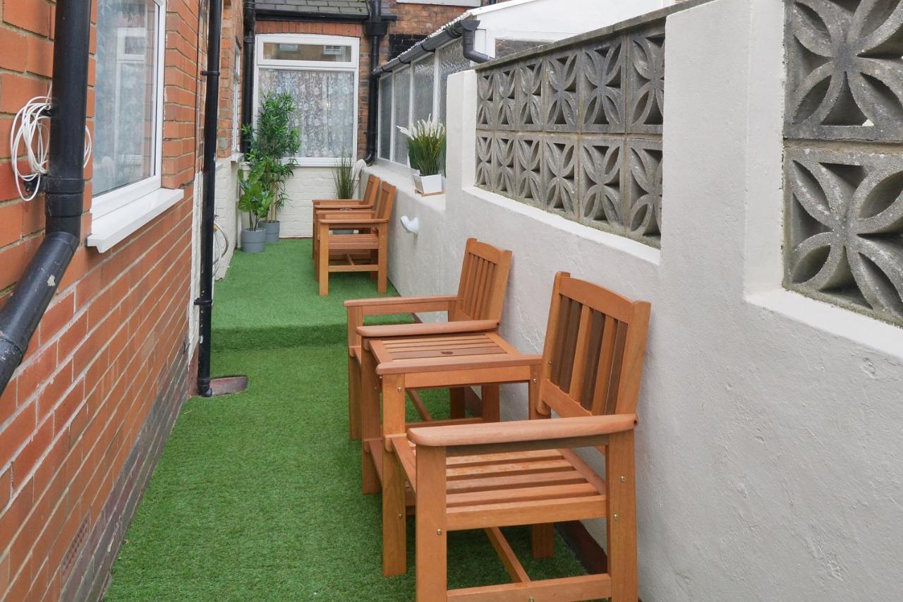 Spacious Modern Ground Floor Apartment, For Up To 6 Guests Scarborough Esterno foto