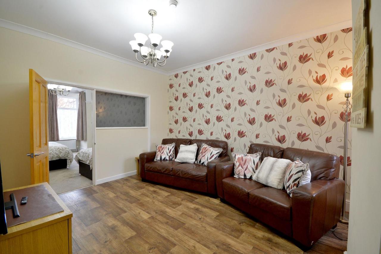 Spacious Modern Ground Floor Apartment, For Up To 6 Guests Scarborough Esterno foto