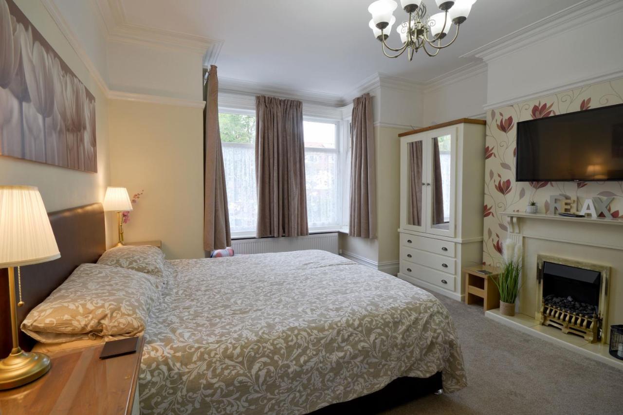 Spacious Modern Ground Floor Apartment, For Up To 6 Guests Scarborough Esterno foto