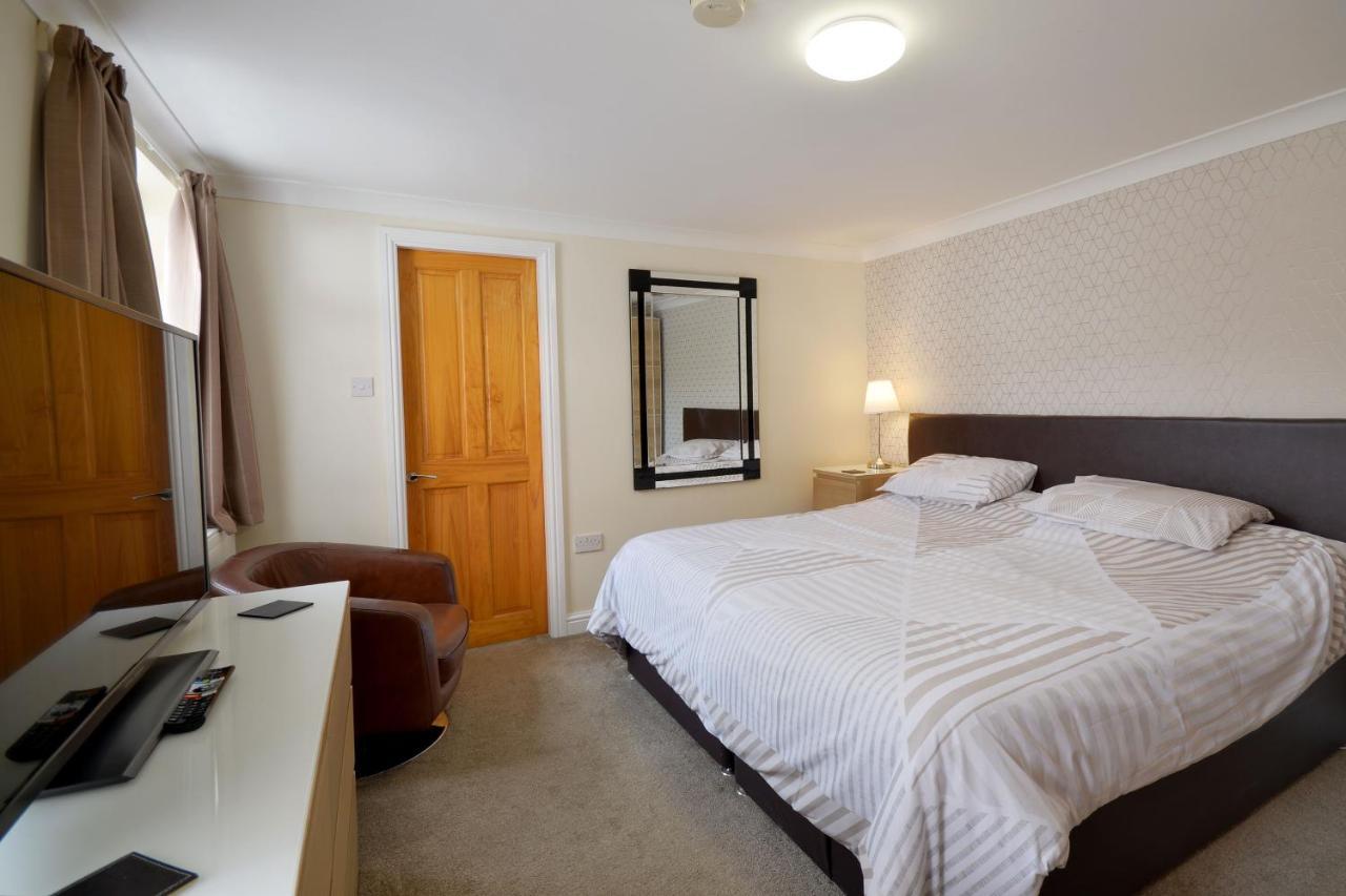 Spacious Modern Ground Floor Apartment, For Up To 6 Guests Scarborough Esterno foto