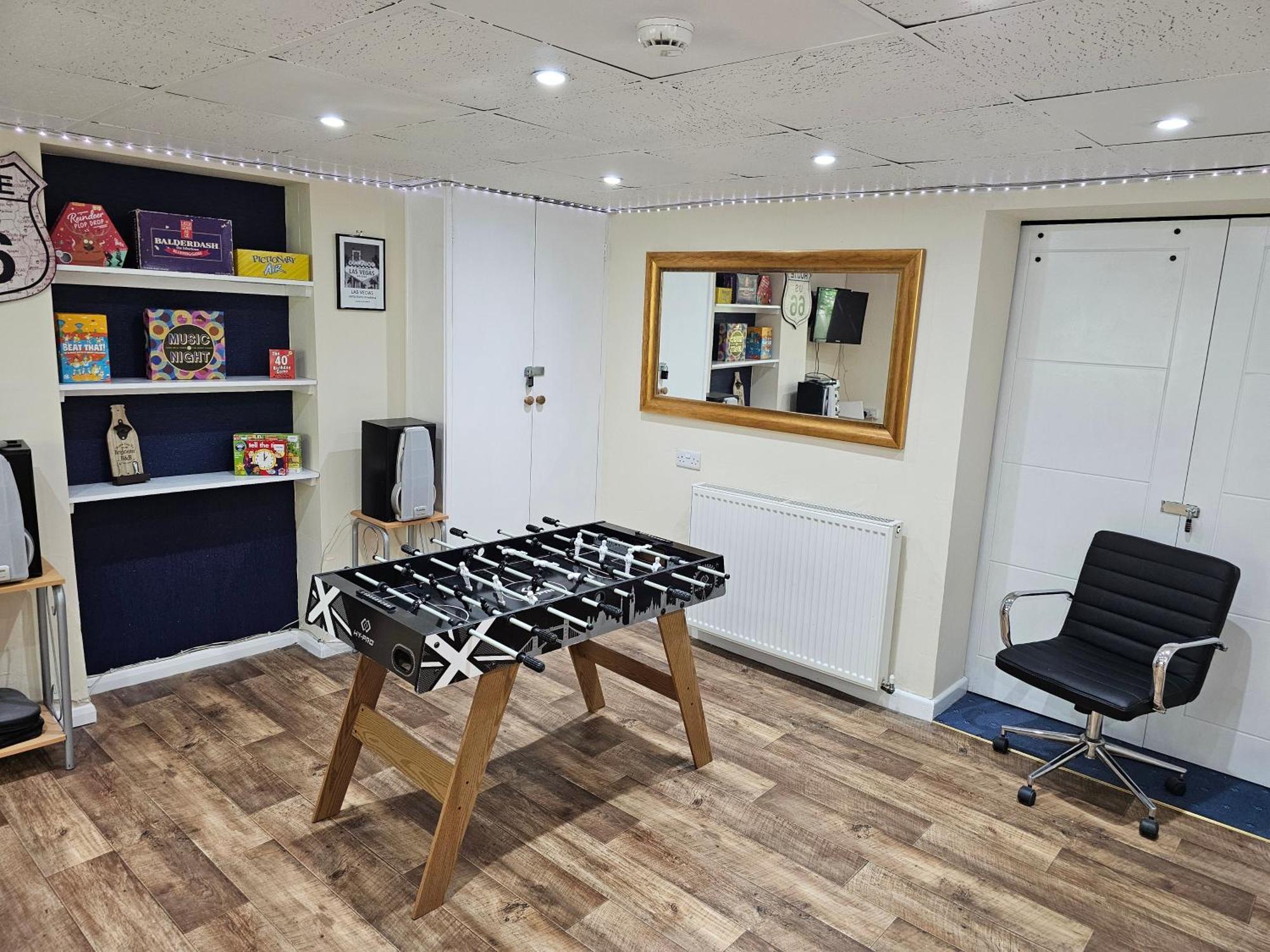 Spacious Modern Ground Floor Apartment, For Up To 6 Guests Scarborough Esterno foto