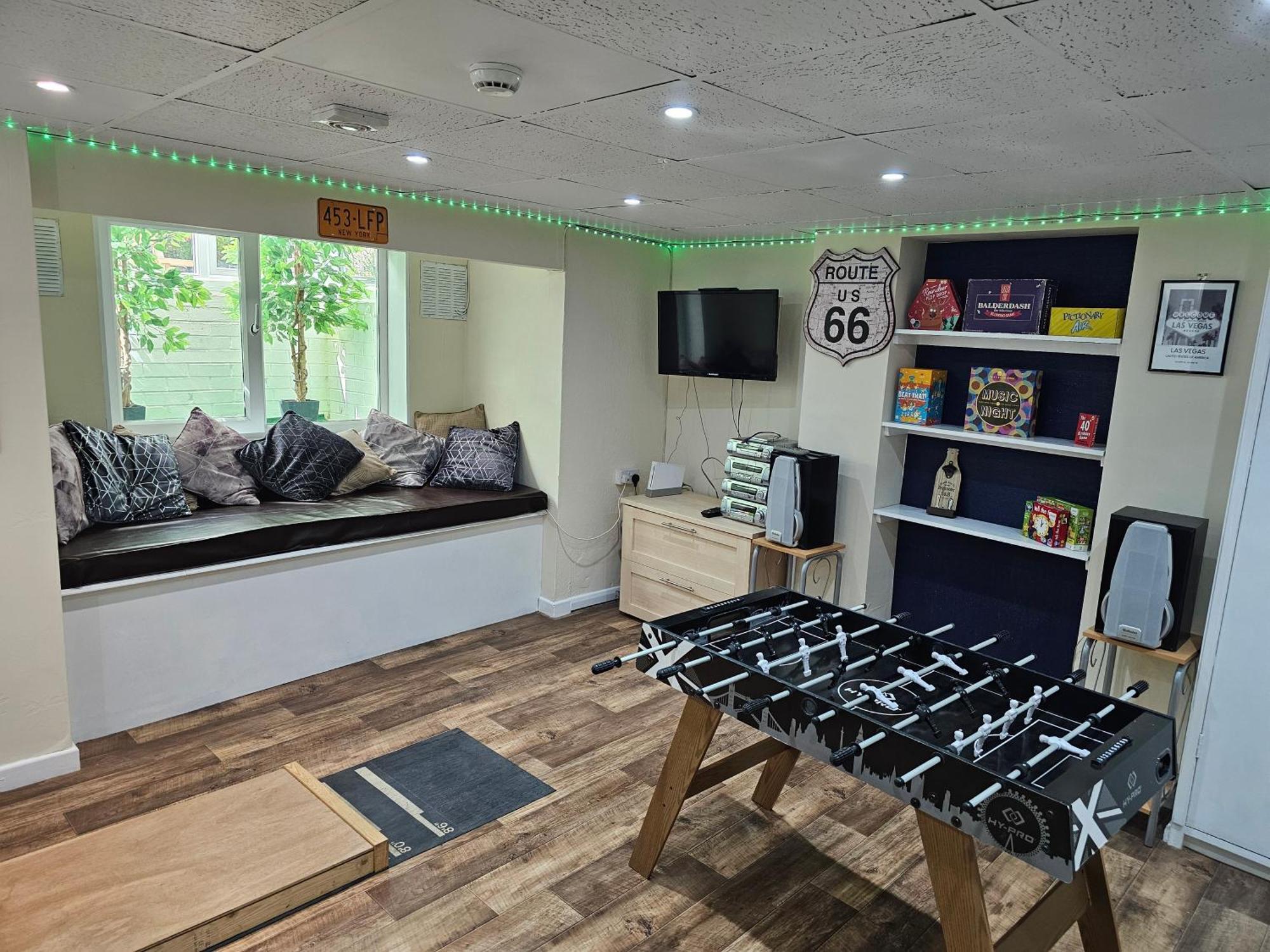 Spacious Modern Ground Floor Apartment, For Up To 6 Guests Scarborough Esterno foto